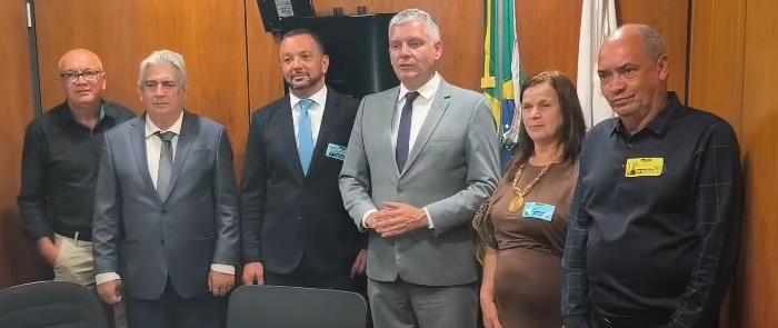 EM VISITA A BRASÍLIA, PREFEITO GATÃO GARANTE MAIS RECURSOS PARA INVESTIMENTOS EM BOM SUCESSO