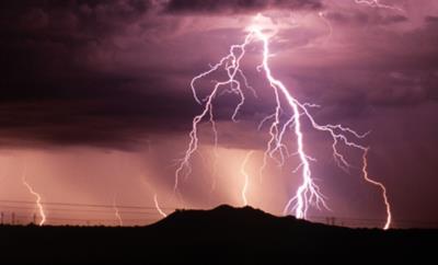 AVISO E DICAS DE SEGURANÇA – TEMPESTADES DE VERÃO PODEM PROVOCAR ACIDENTES COM ENERGIA ELÉTRICA