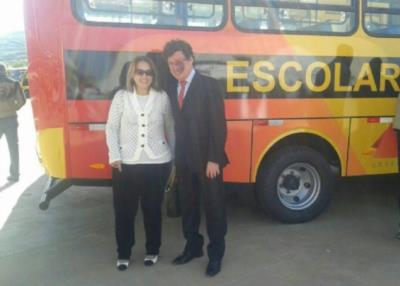 NOVO VEICULO PARA O TRANSPORTE DE ESTUDANTES